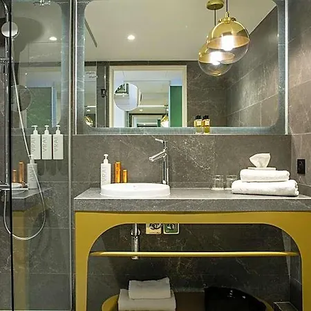 Kyriad Prestige Paris Asnieres Hotel